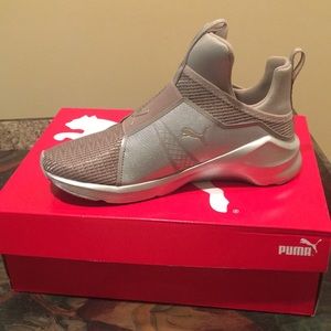 Women’s puma fierce panel athletic shoes gray 10